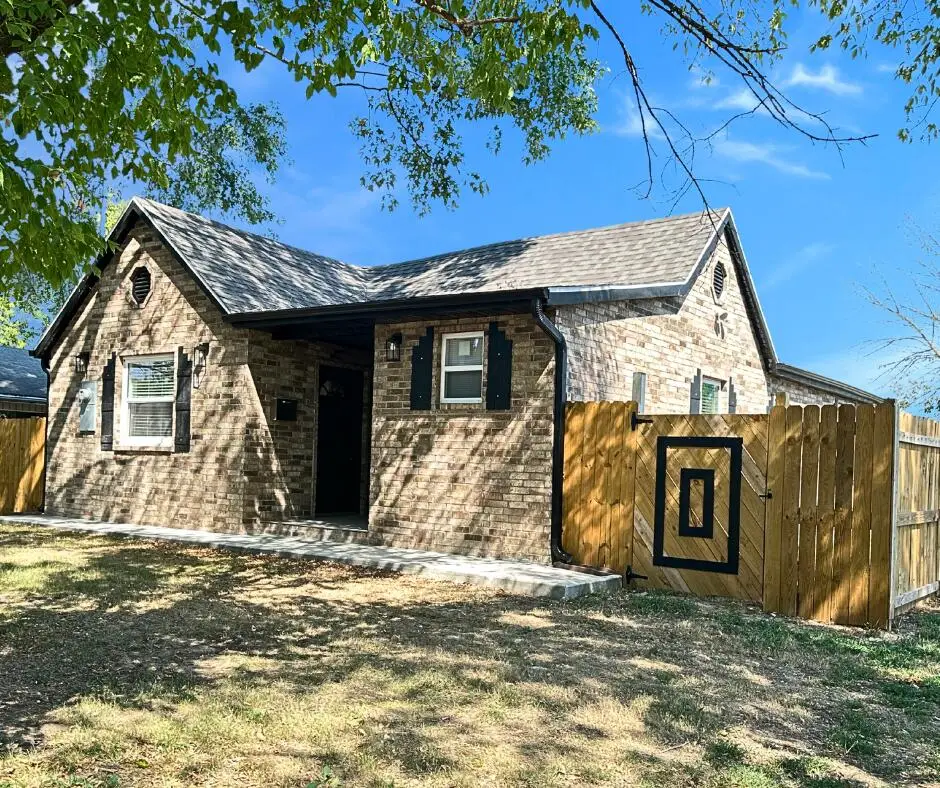 109 N Maple Street, Monett, MO 65708 - Image #1