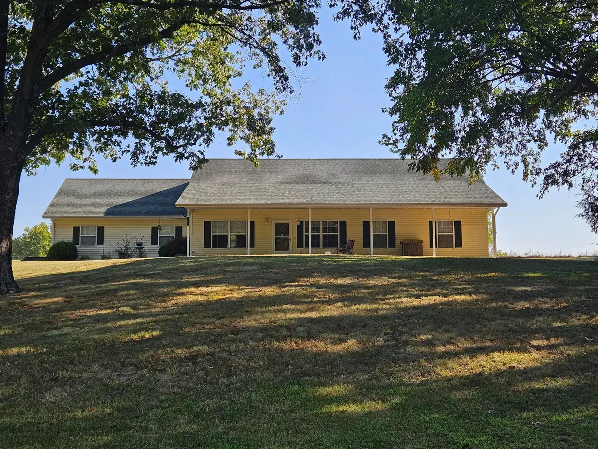 16427 Farm Road 2007, Aurora, MO 65605 - Image #1