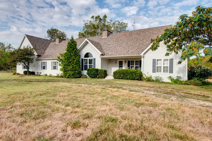 21207 Lawrence 1230, Aurora, MO 65605 - Image #2