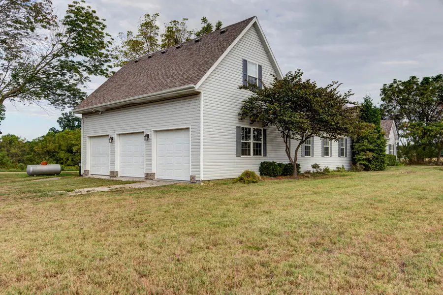 21207 Lawrence 1230, Aurora, MO 65605 - Image #3