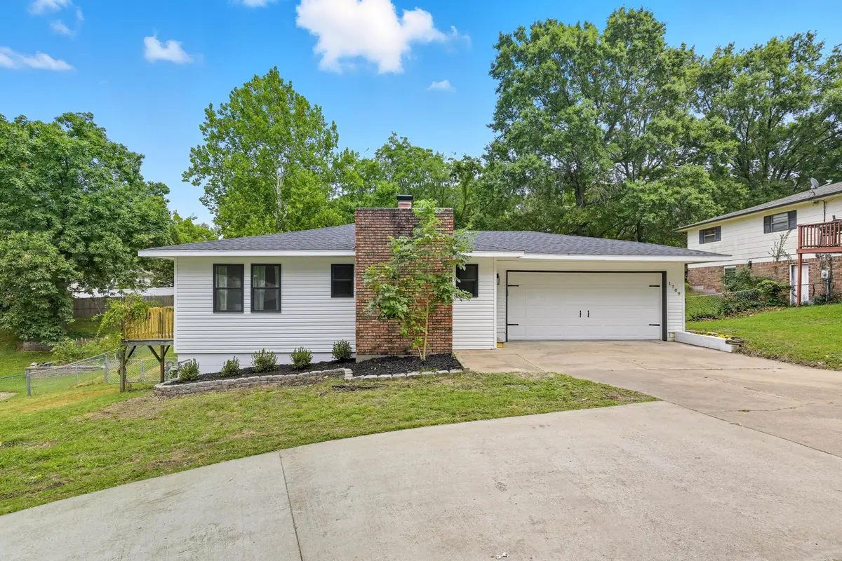 1709 S High Street, Neosho, MO 64850 - #1