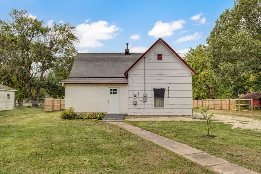 805 N Sycamore Street, Lockwood, MO 65682 - Image #2