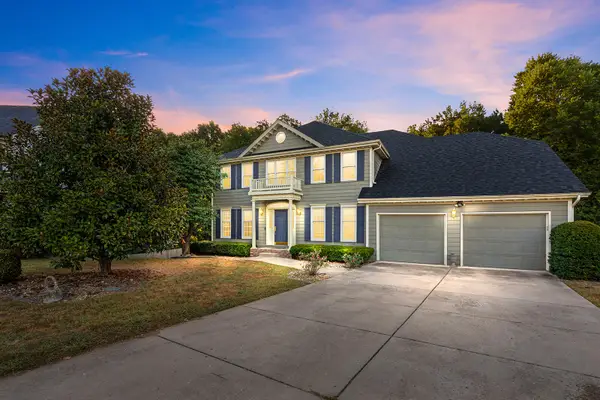 3882 E Woodbridge Street, Springfield, MO 65809