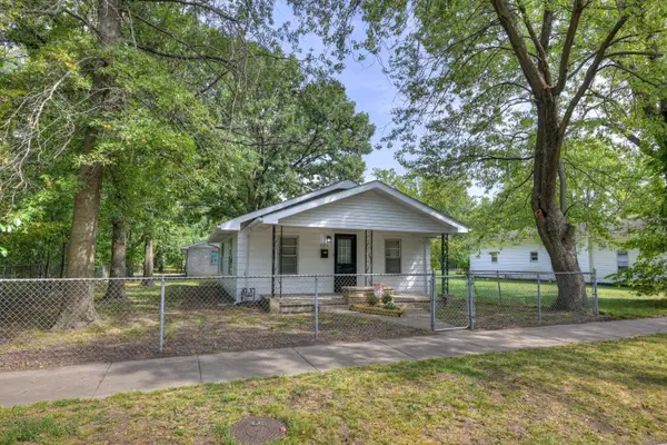 1023 S Connor Avenue, Joplin, MO 64801