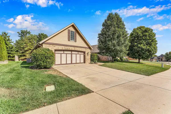 2902 S Ranch Drive, Springfield, MO 65809