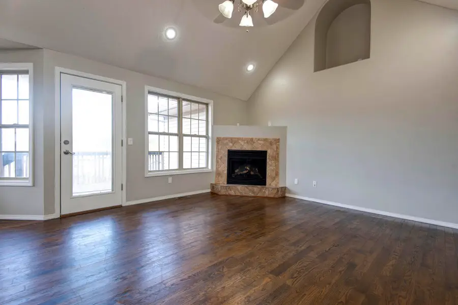 923 N Travis Avenue, Republic, MO 65738 - #2