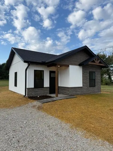 428 E South Street, Mountain Grove, MO 65711 - #1