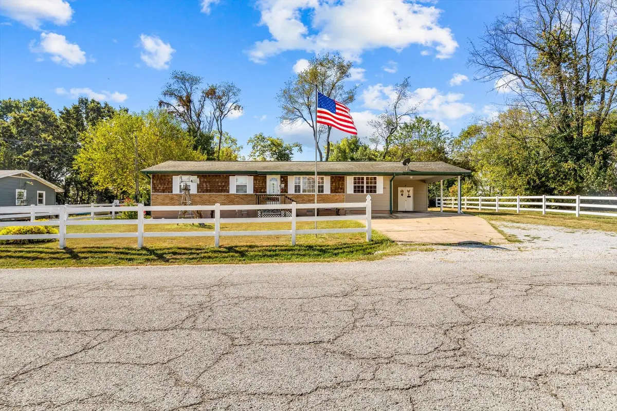 221 Sharp Street, Mountain View, MO 65548 - #1