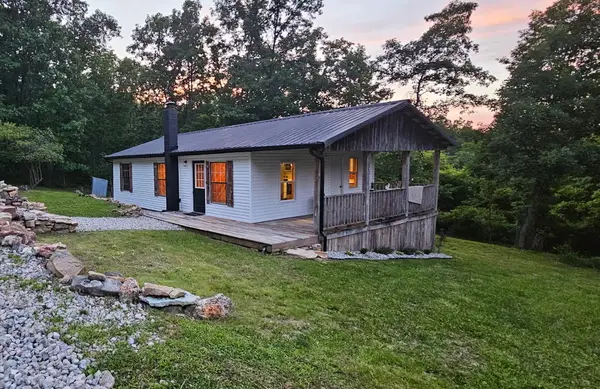 11498 Weatherman, Mountain Grove, MO 65711