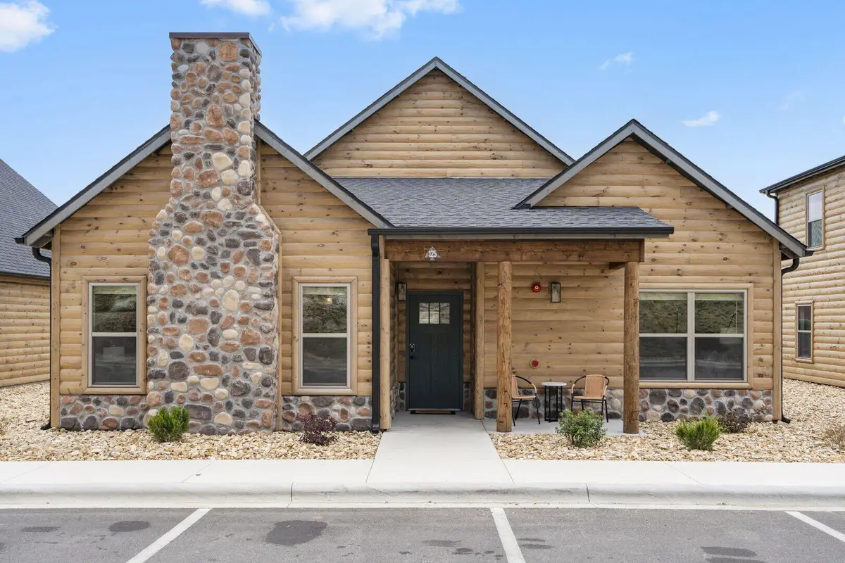 125 Indian Summer Lane, Branson, MO 65616 - Image #1