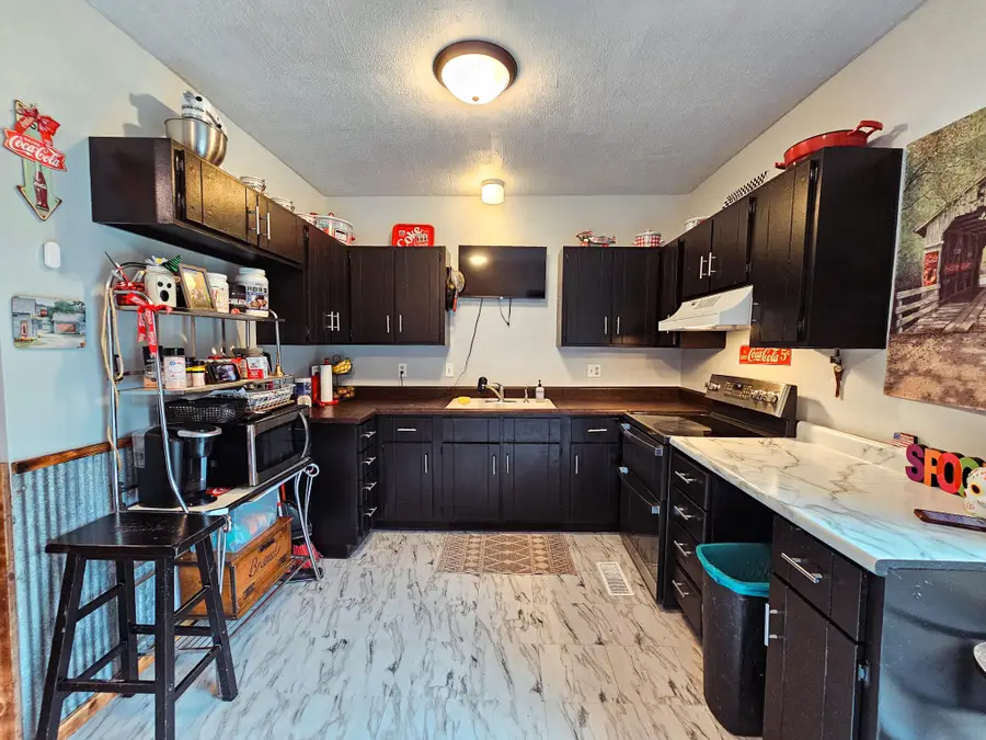 252 Elizabeth Street, Marshfield, MO 65706 - Image #2