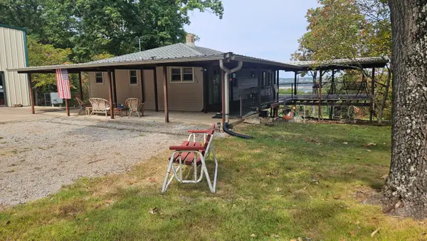 572 County Road 607, Pontiac, MO 65729