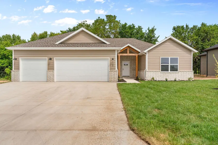 162 E Kelce Lane, Republic, MO 65738 - Image #2