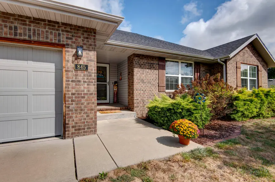 845 W Lorenza Drive, Nixa, MO 65714 - Image #3