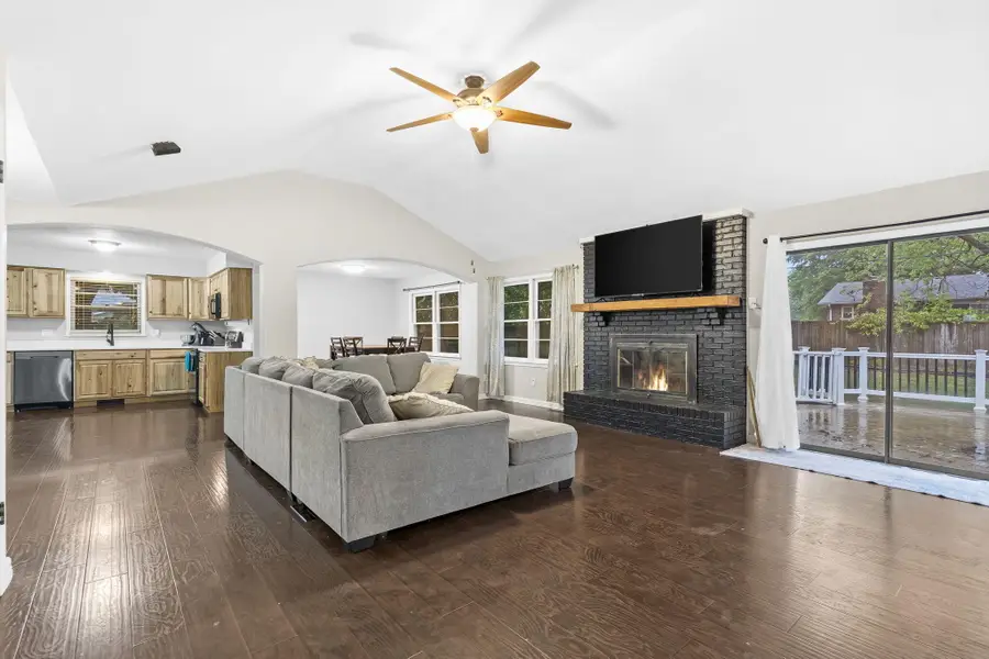 2207 E Cardinal, Springfield, MO 65804 - Image #3