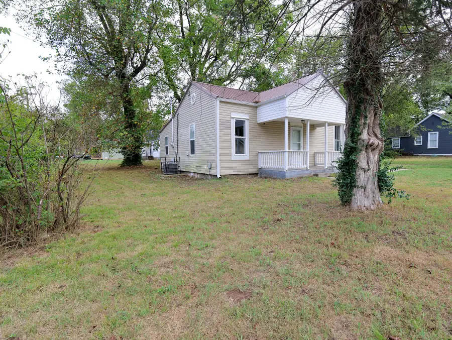 2028 N Hoffman Avenue, Springfield, MO 65803 - Image #3