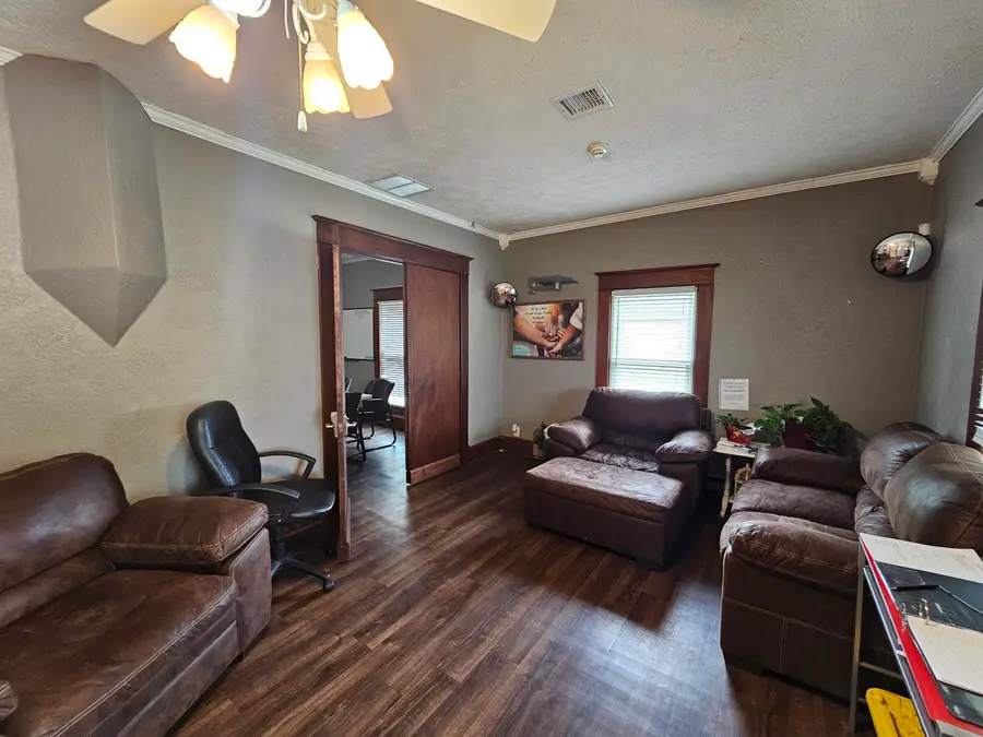 308 W Church Street, Aurora, MO 65605 - Image #3