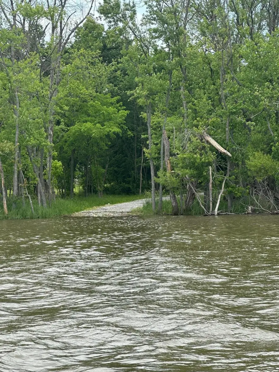 28255 Doc Rhodes Avenue, Warsaw, MO 65355 - Image #3