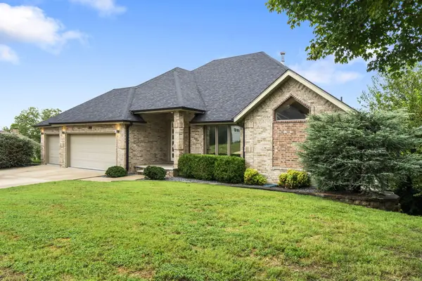 4833 E Eastmoor Street, Springfield, MO 65809