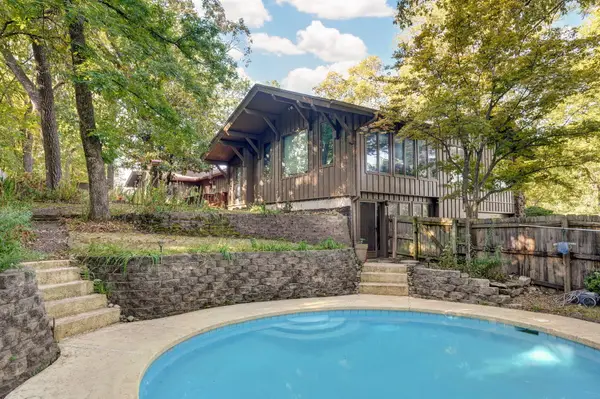 5650 S Woodcliffe Drive, Springfield, MO 65804