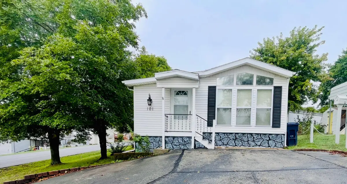 101 Hilltop Circle, Branson, MO 65616 - Image #1