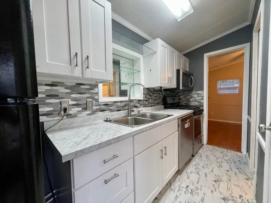 101 Hilltop Circle, Branson, MO 65616 - Image #3