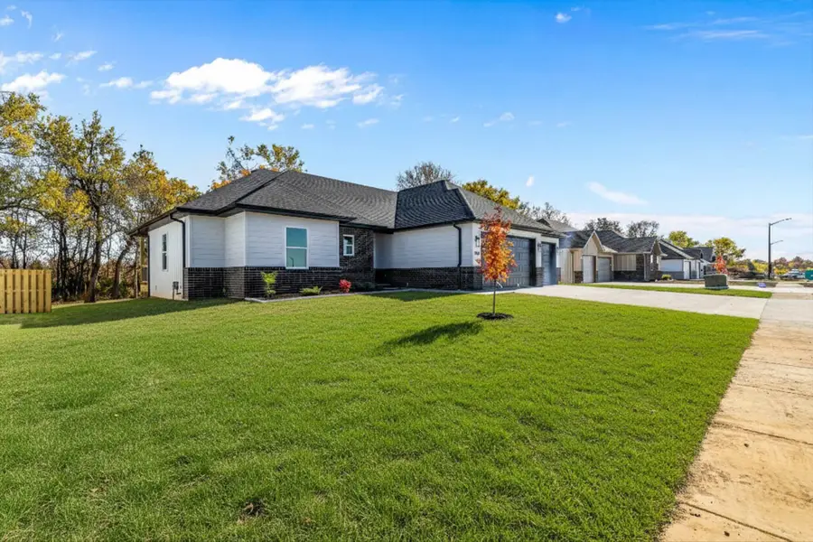 1418 N Collins Drive, Republic, MO 65738 - Image #3