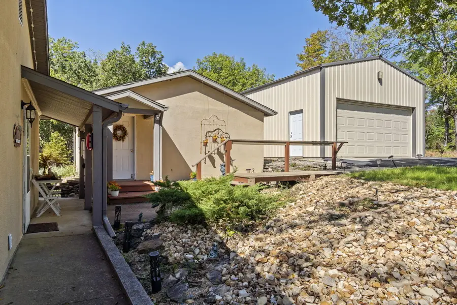 2853 Pioneer Point Road, Galena, MO 65656 - Image #2