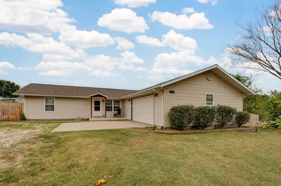 1422 W Commercial Street, Buffalo, MO 65622 - Image #2