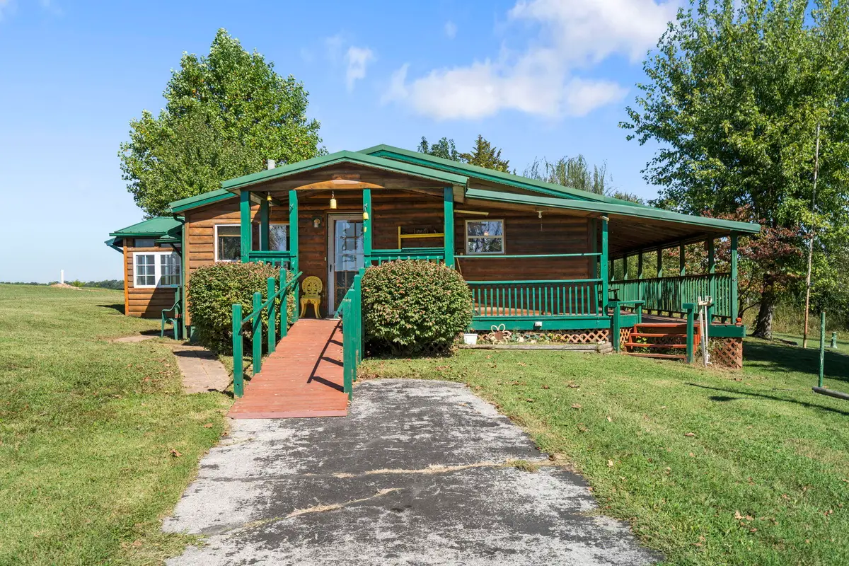 203 Leah Avenue, Crane, MO 65633 - Image #1