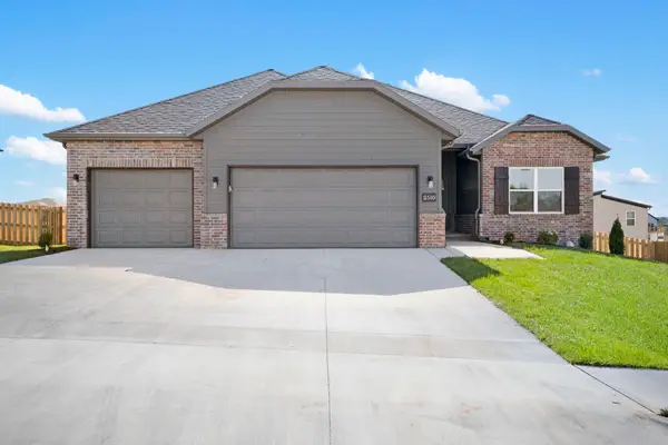 2510 W Mcguffey Street, Ozark, MO 65721