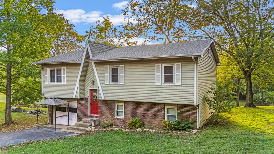 1029 South Aid Ave, West Plains, MO 65775 - Image #2