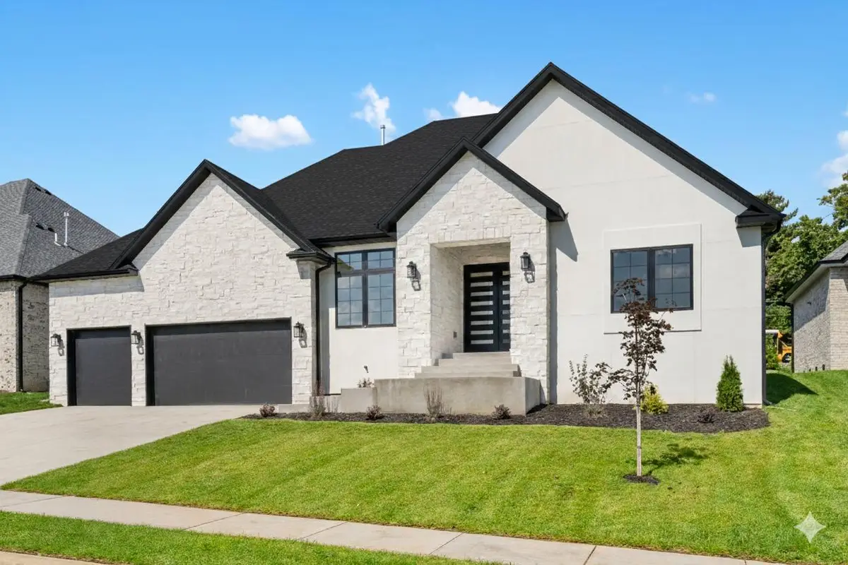 3927 E Woodhue Street, Springfield, MO 65802 - Image #1