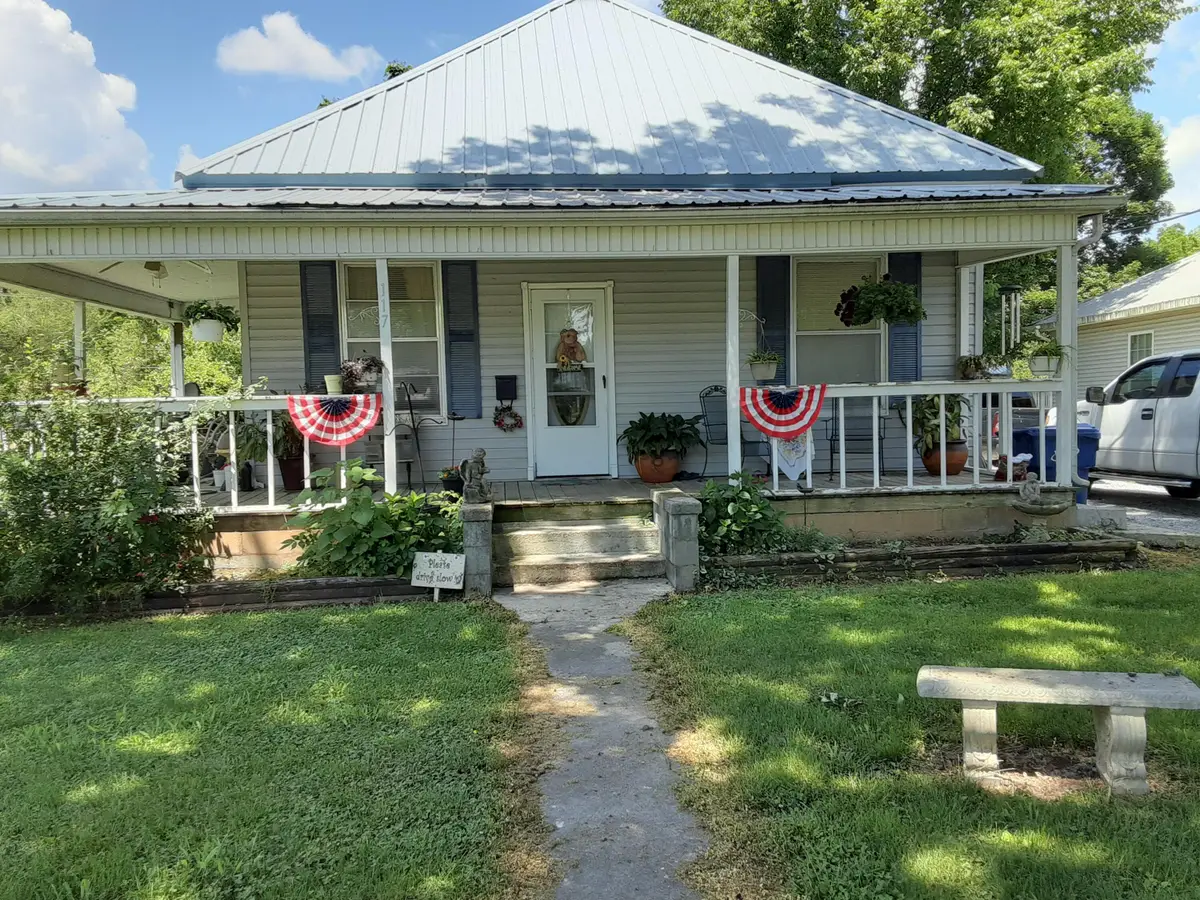 117 N Main St Street, Greenfield, MO 65661 - Image #1