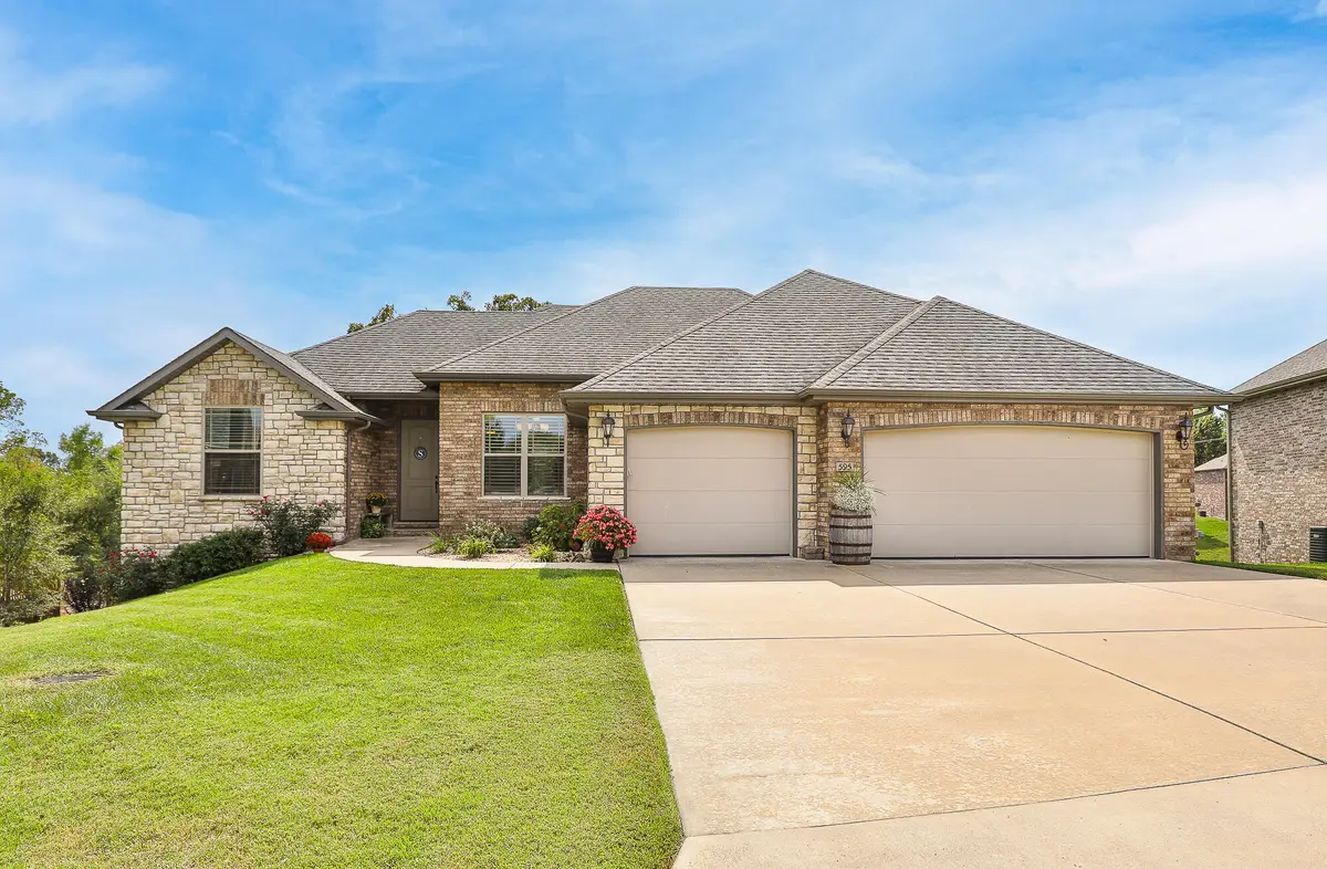 595 N Santa Monica Drive, Nixa, MO 65714 - Image #1