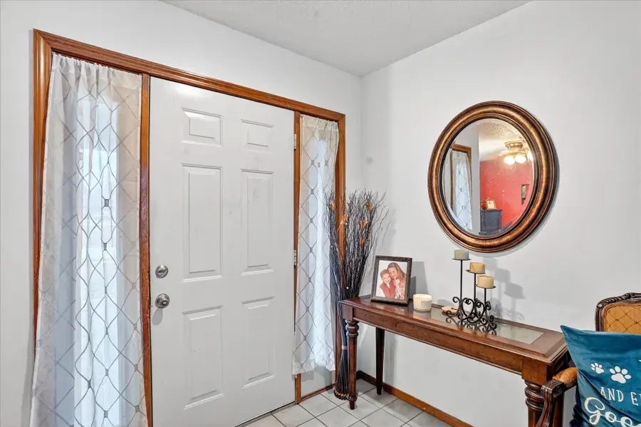 2571 N Honeysuckle Way, Springfield, MO 65802 - Image #3