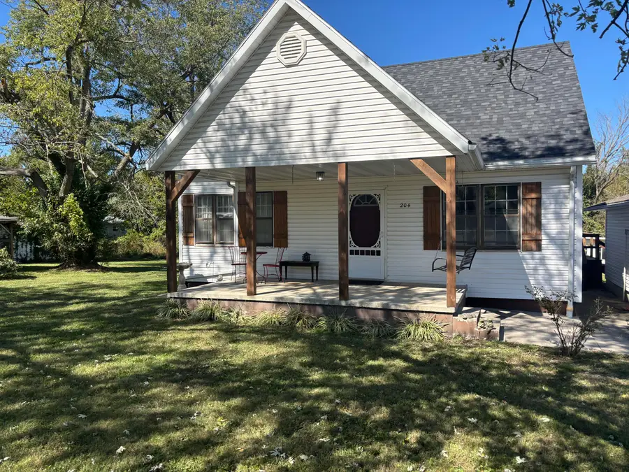 204 W Maple Street, Mansfield, MO 65704 - Image #2