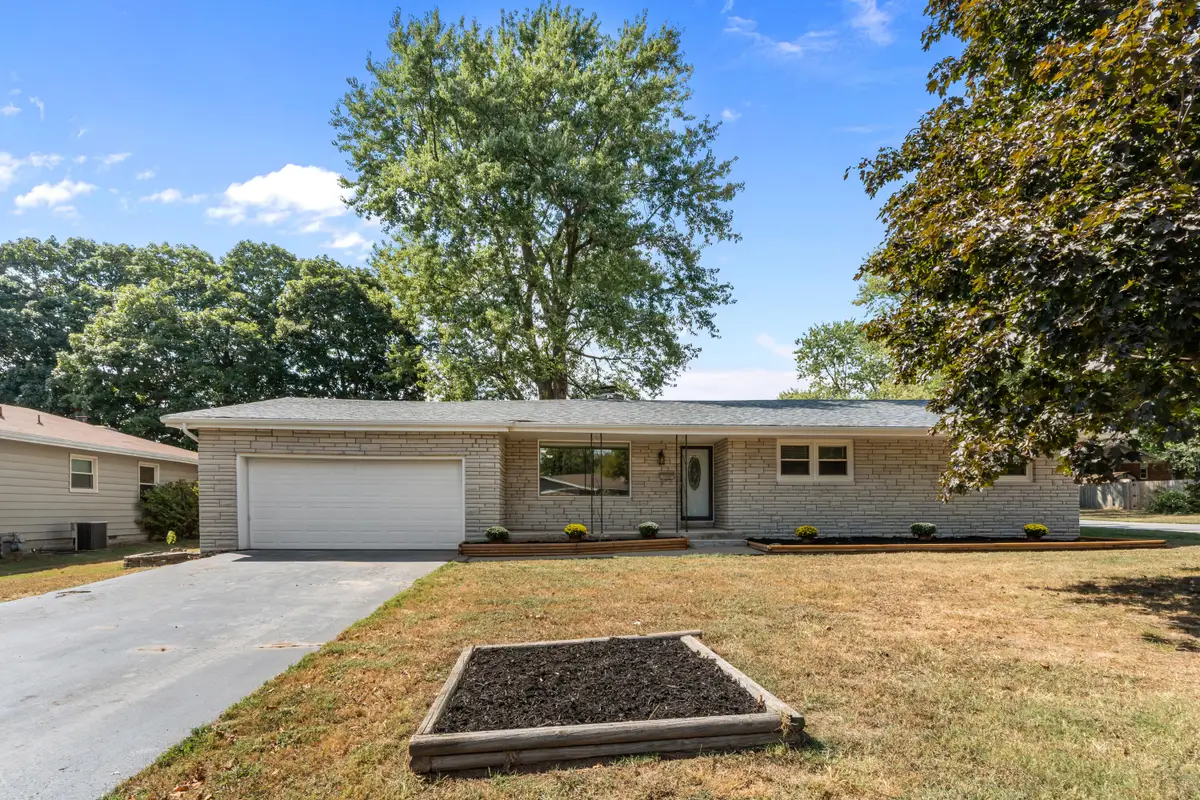 1635 S Estate Avenue, Springfield, MO 65804 - Image #1