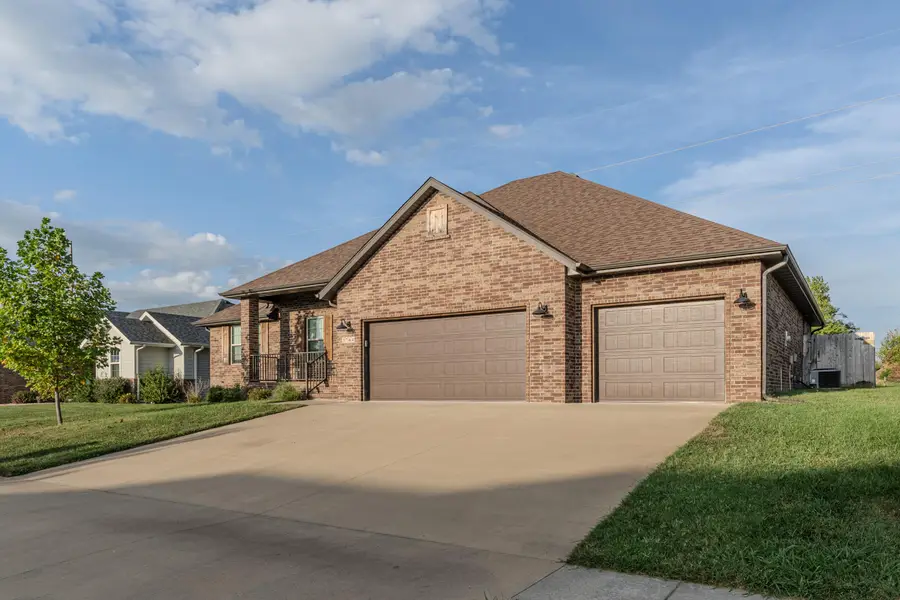 3764 N Huntington Avenue, Springfield, MO 65803 - Image #2