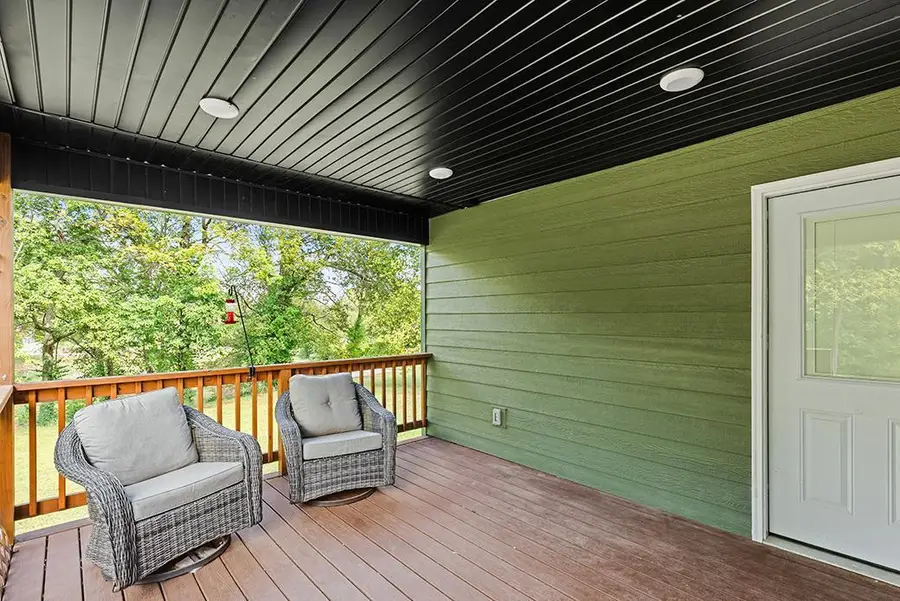 233 E Mckinley Street, Granby, MO 64844 - Image #2