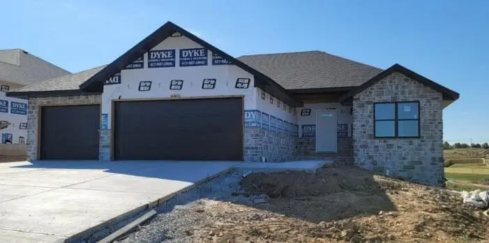 951 S Silverwood Lane, Nixa, MO 65714 - #1