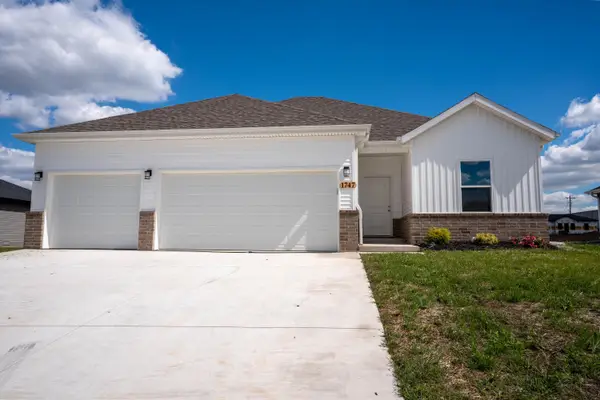 1747 Cash Drive, Mt Vernon, MO 65712