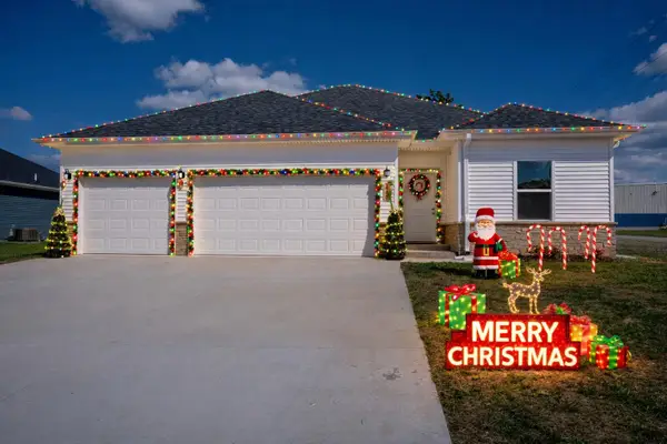 1759 Cash Drive, Mt Vernon, MO 65712