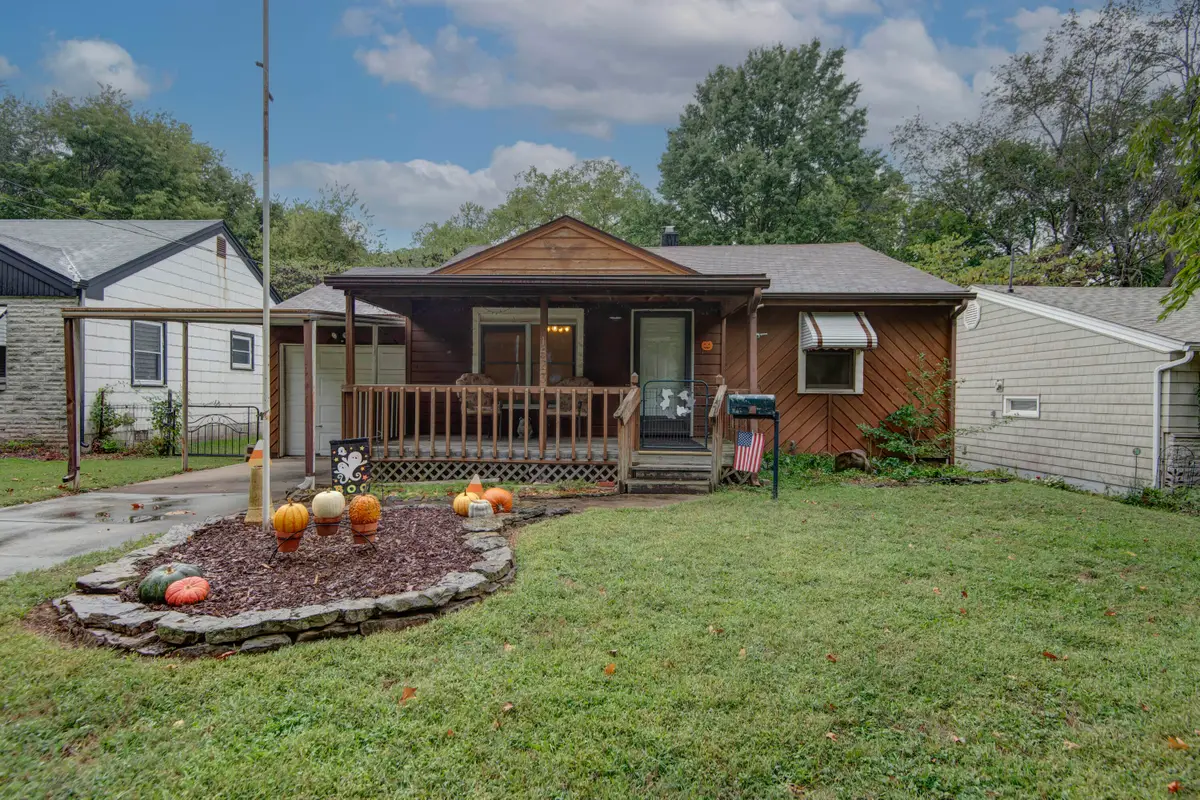 1523 S Roanoke Avenue, Springfield, MO 65807 - Image #1
