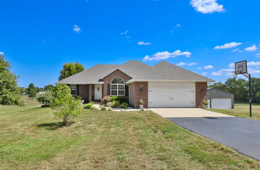 810 Moon Valley Road, Ozark, MO 65721 - Image #3