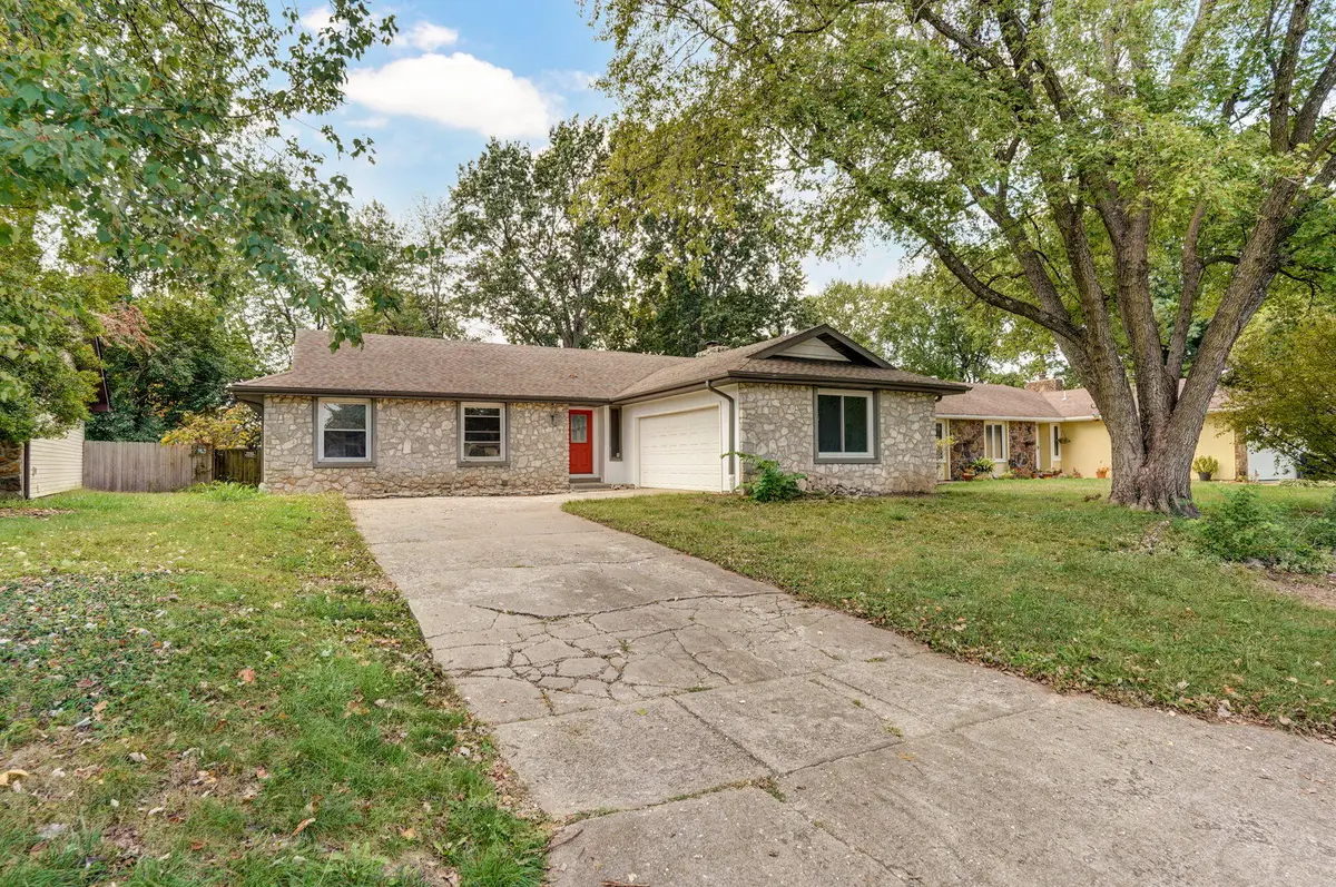 1604 E Walnut Lawn Street, Springfield, MO 65804 - Image #1