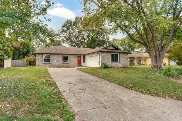1604 E Walnut Lawn Street, Springfield, MO 65804