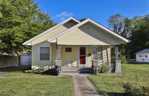 2021 W Atlantic Street, Springfield, MO 65803