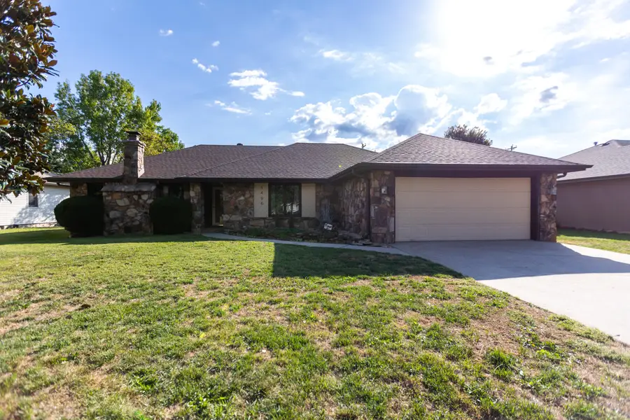 5496 S Stonegate Avenue, Springfield, MO 65810 - Image #2