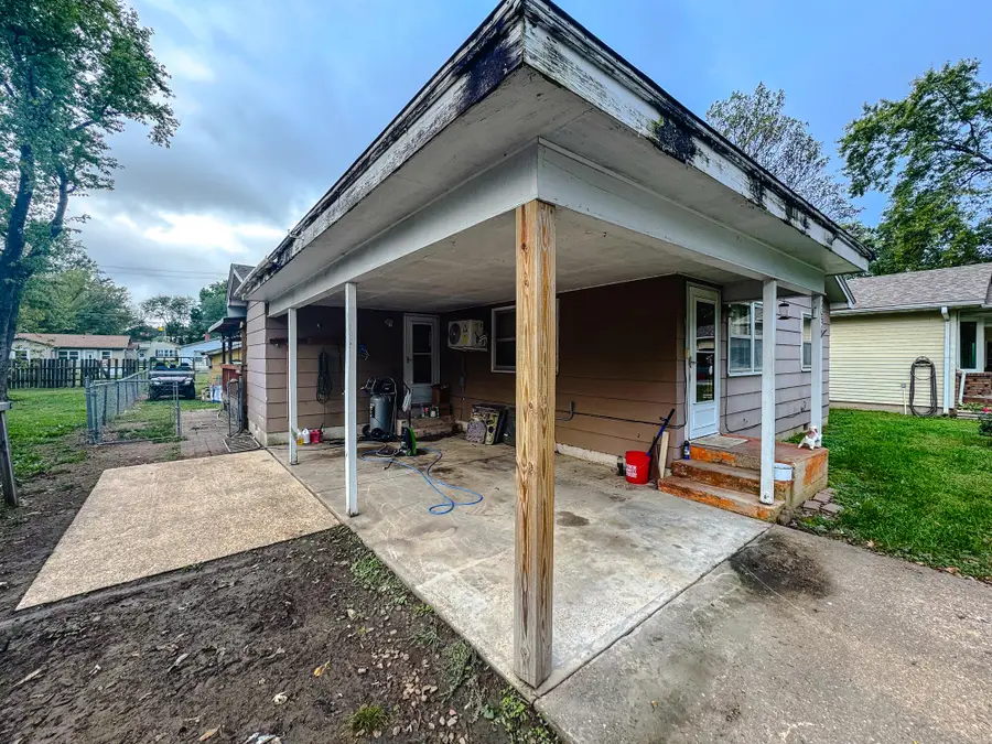 1050 W 7th Street, West Plains, MO 65775 - Image #3